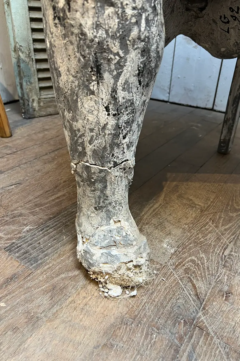 Sculpture / ébauche d’atelier d’artiste — sculture d'artiste