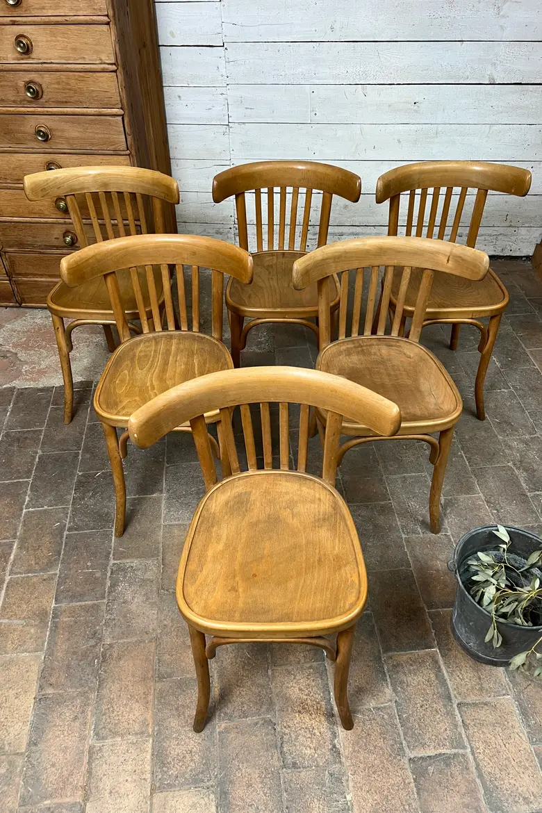 Série de 6 chaises bistrot Thonet en bois blond