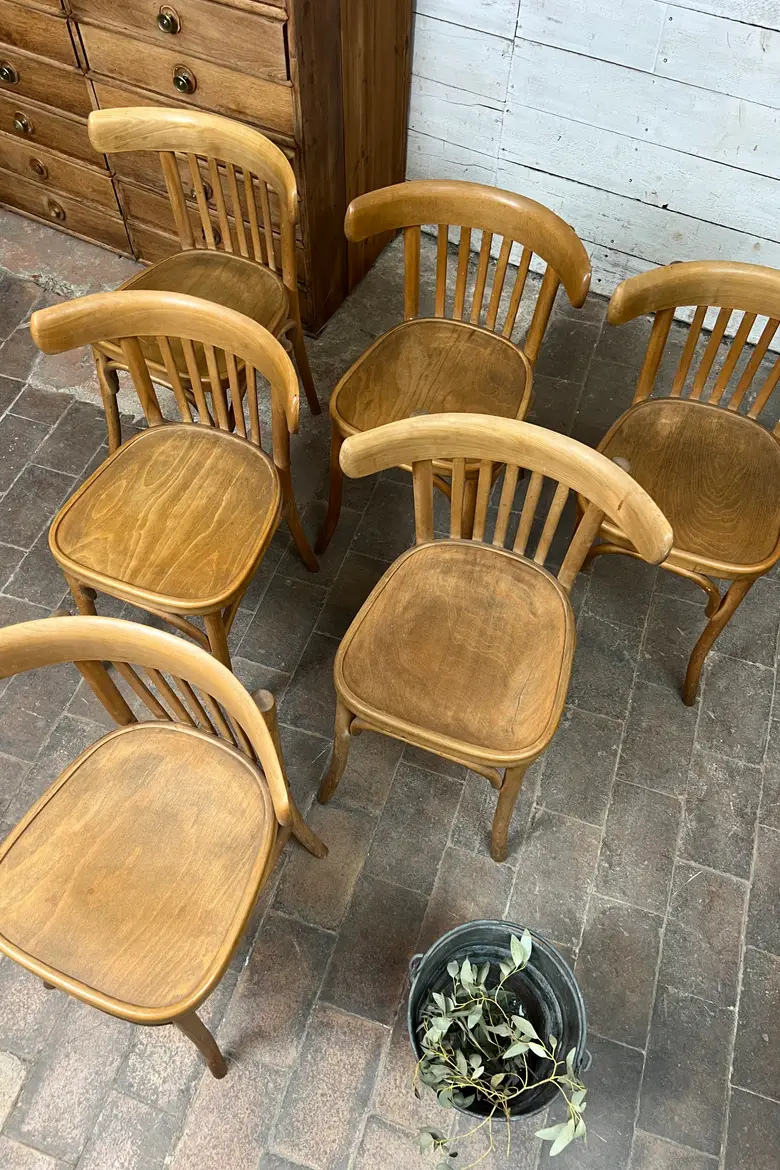 Série de 6 chaises bistrot Thonet en bois blond