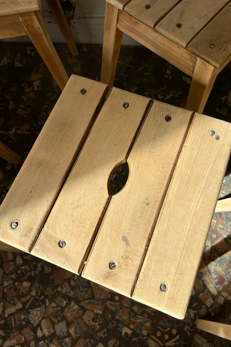 Série de tabourets en hêtre