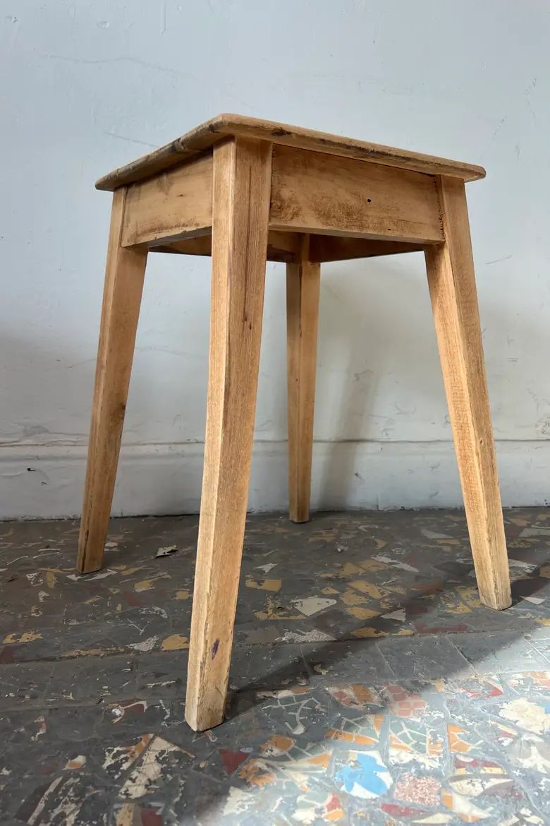 Série de tabourets en hêtre