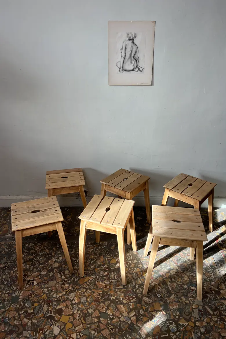 Série de tabourets en hêtre