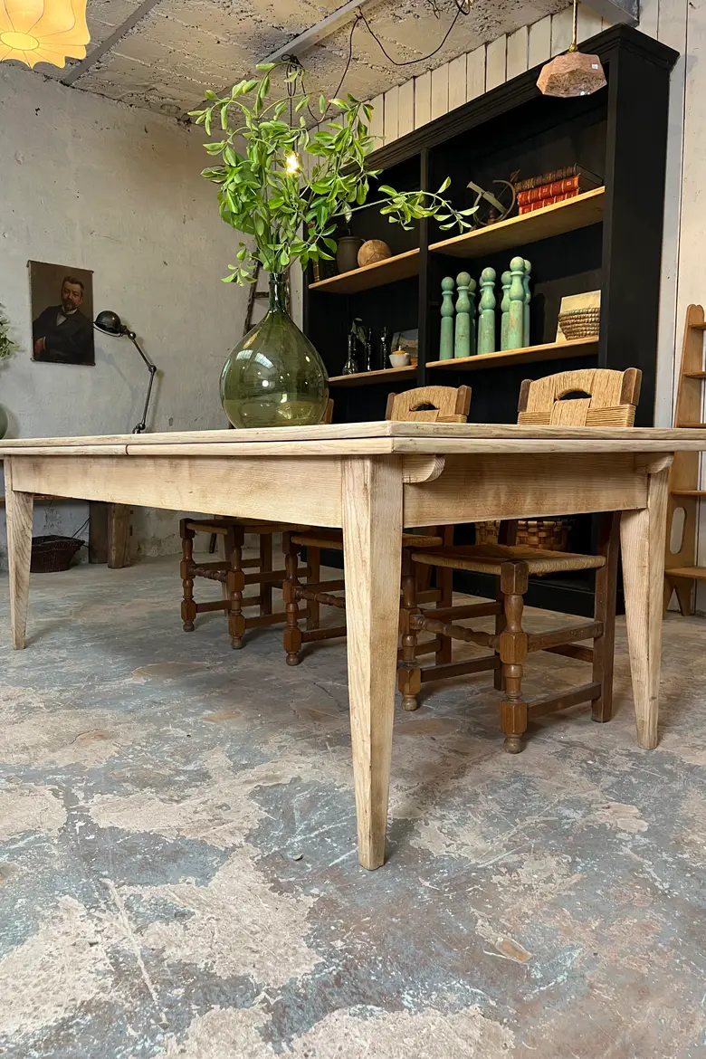 Table à rallonges en frêne