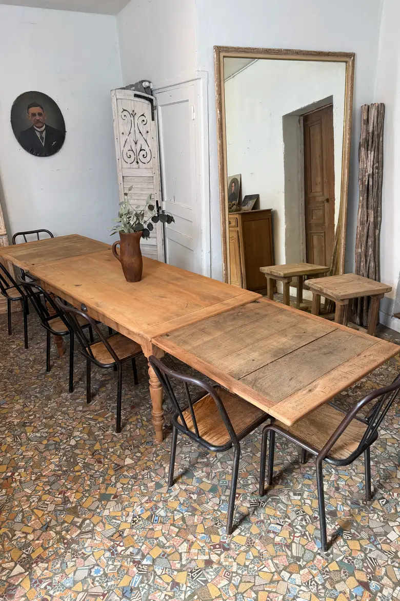 Table à rallonges en merisier – fin 19ᵉ