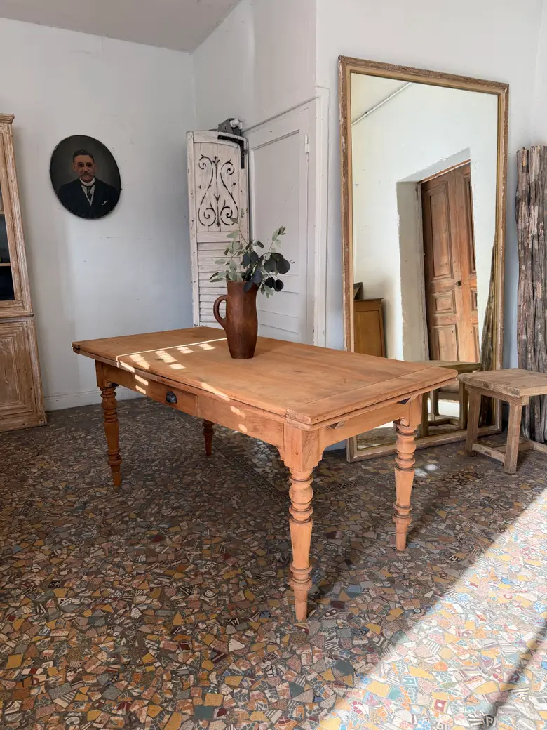 Table à rallonges en merisier – fin 19ᵉ