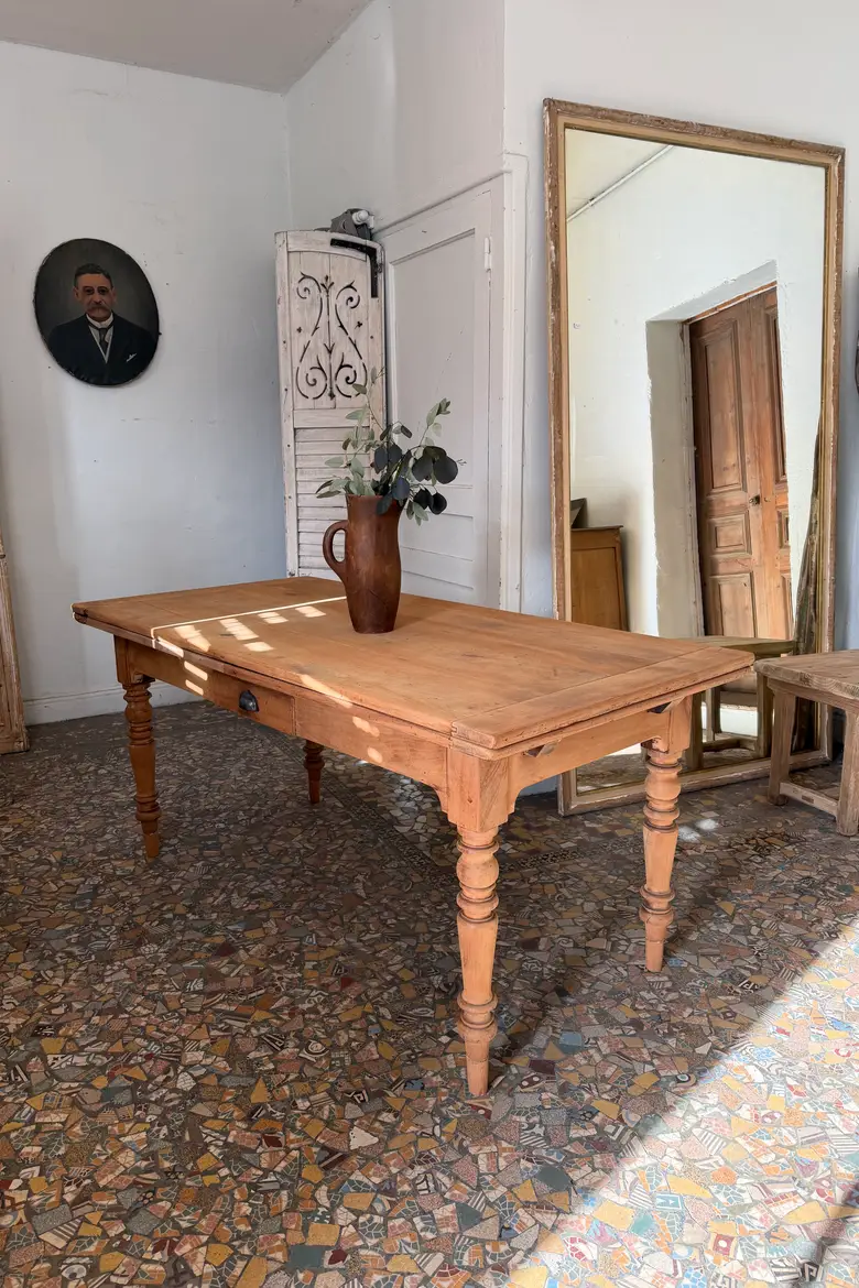 Table à rallonges en merisier – fin 19ᵉ