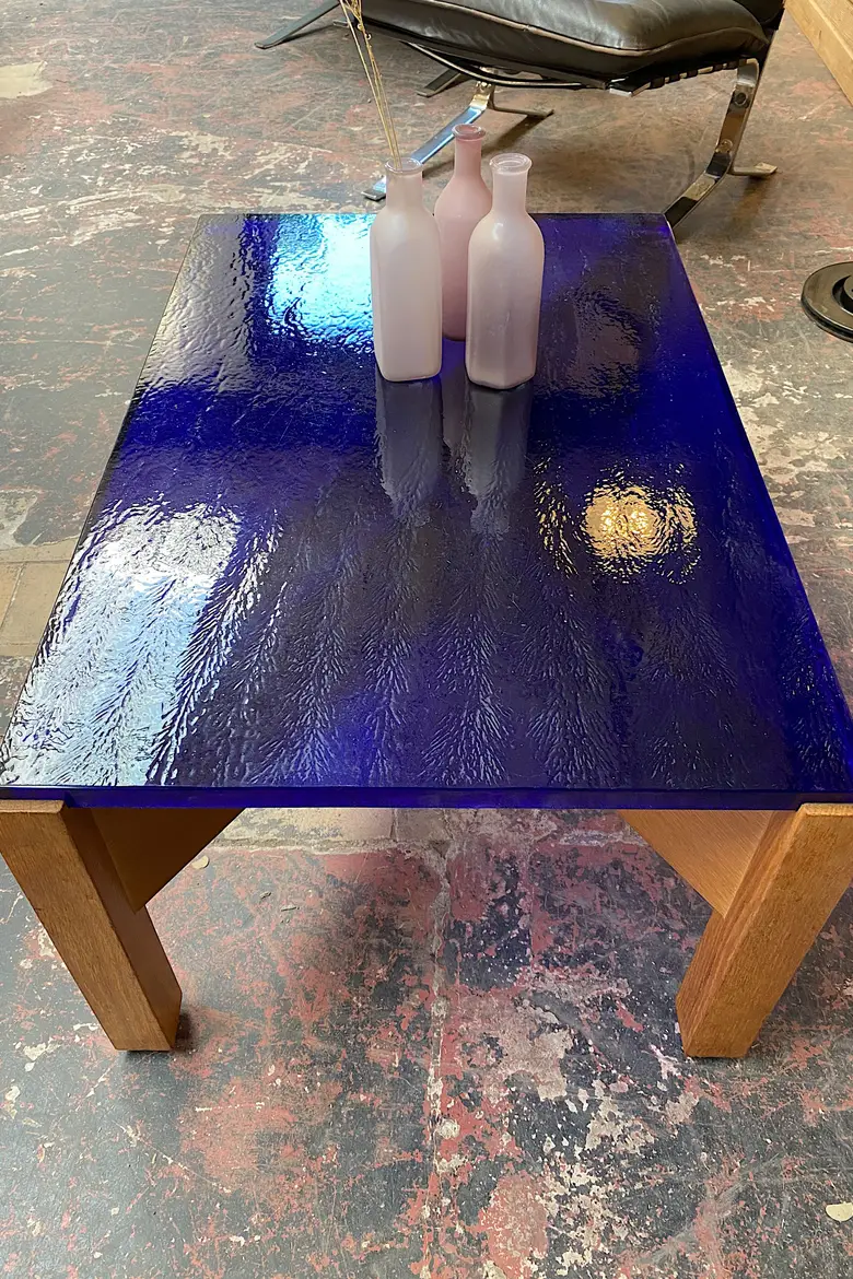 Table basse années 50 en verre et bois