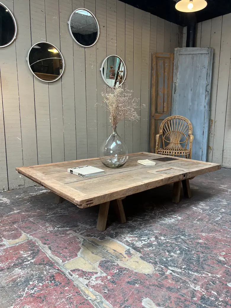 Table basse avec porte japonaise