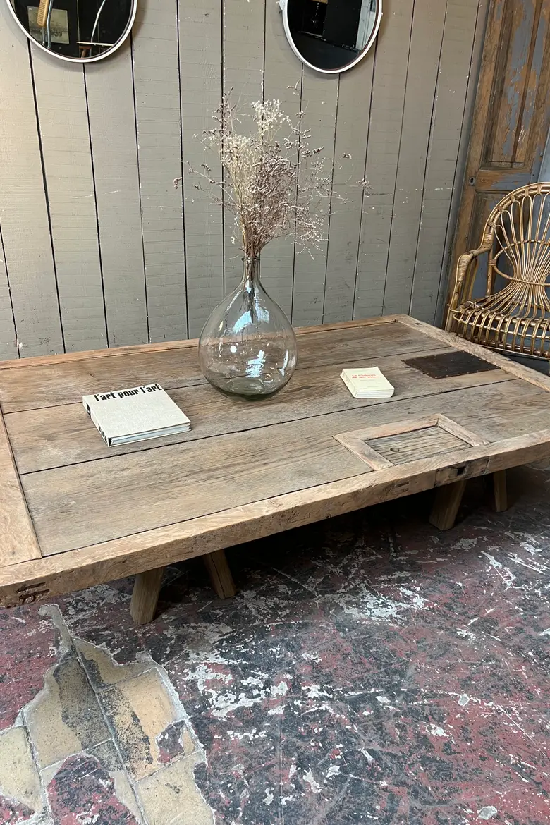 Table basse avec porte japonaise
