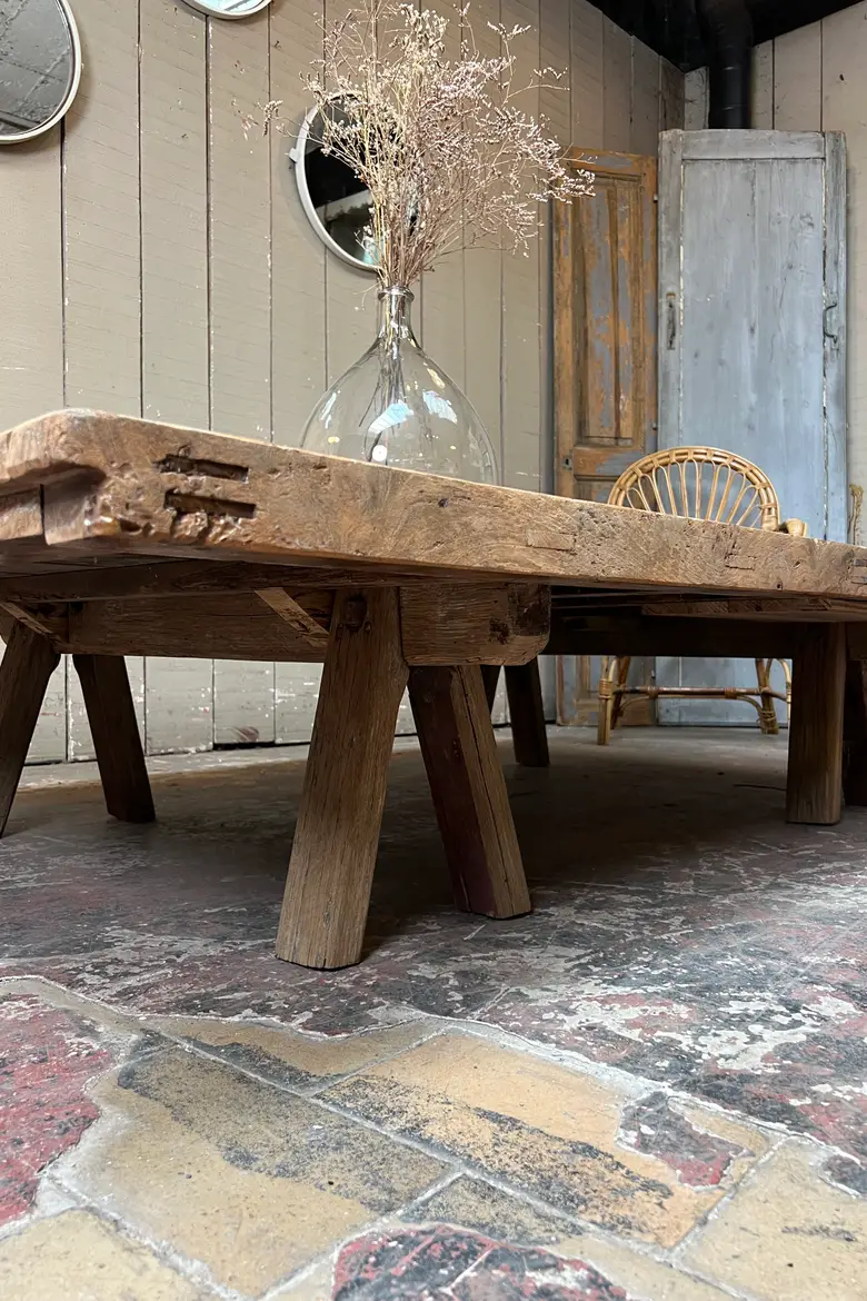 Table basse avec porte japonaise