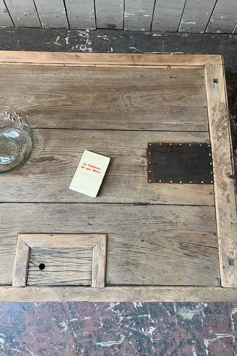 Table basse avec porte japonaise