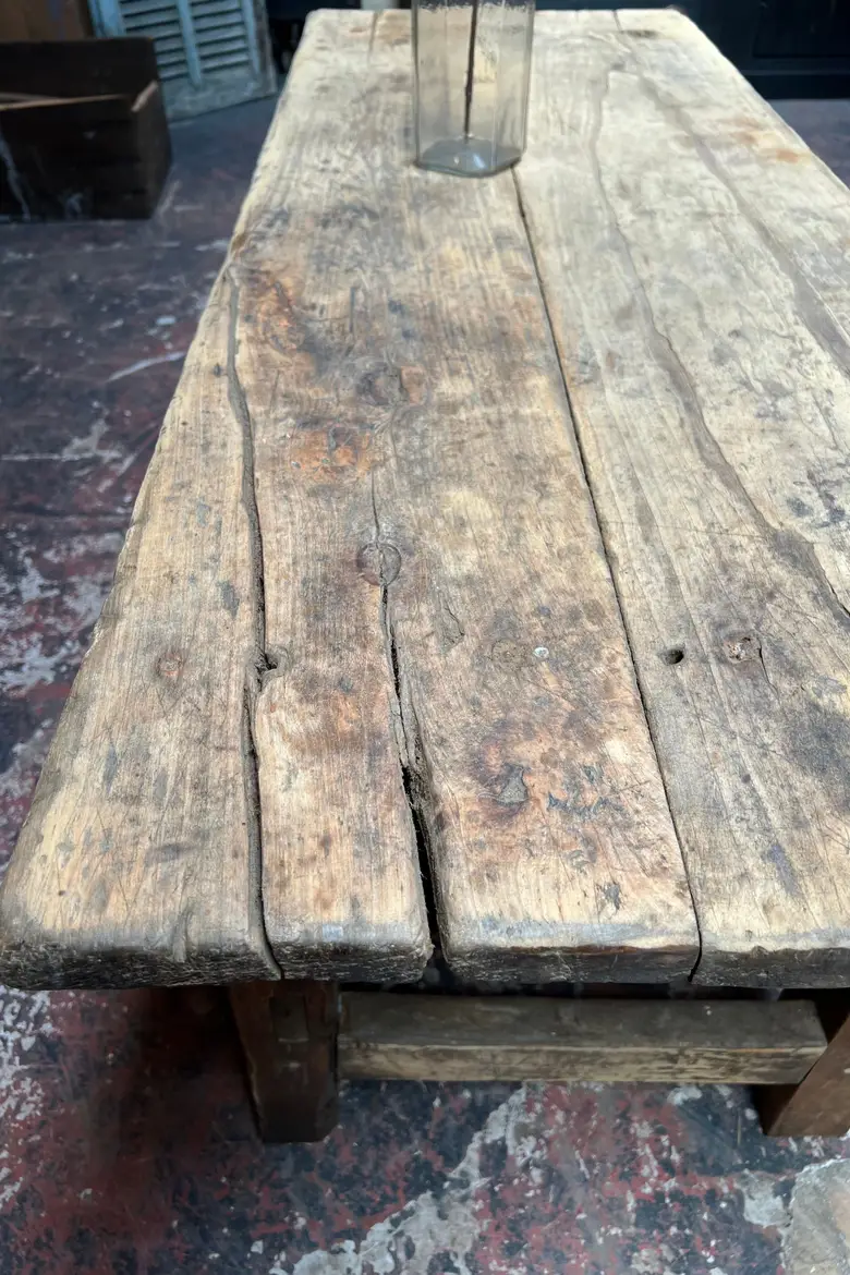 Table basse brutaliste Début XXème