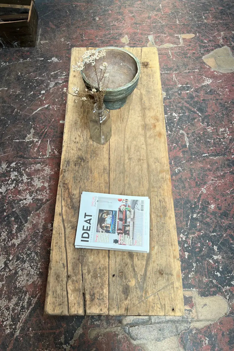 Table basse brutaliste Début XXème