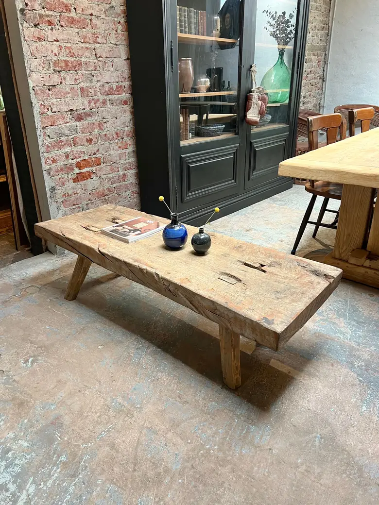 Table basse brutaliste Début XXème