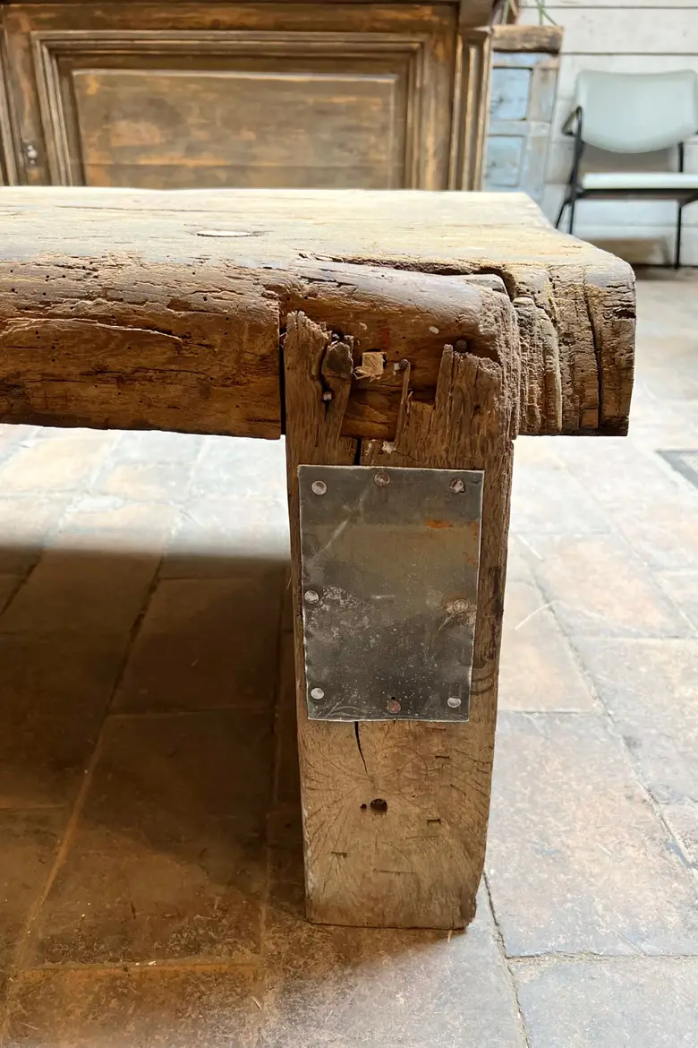 Table basse brutaliste Début XXème