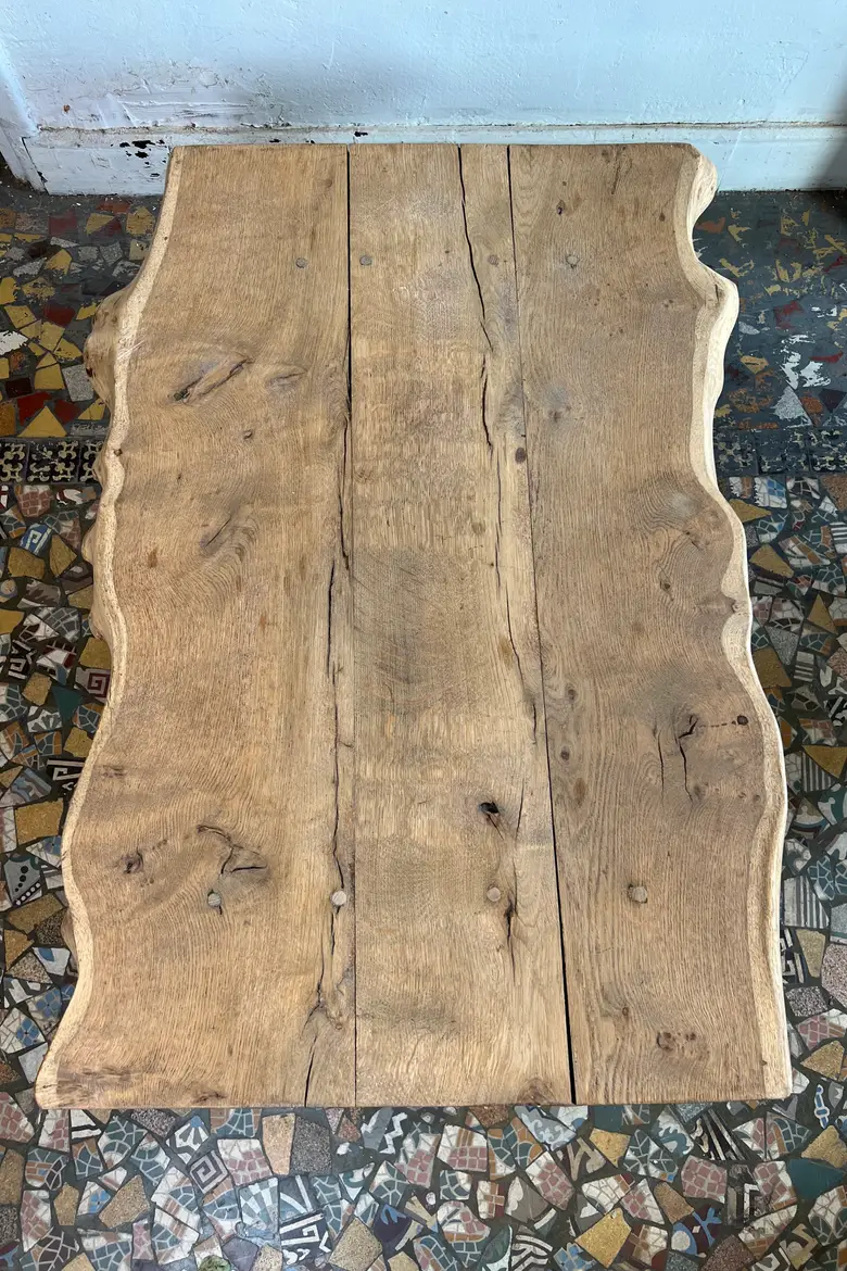 Table basse brutaliste en chêne – Années 50