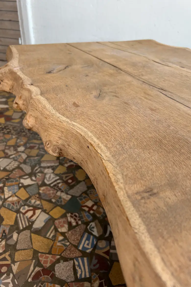 Table basse brutaliste en chêne – Années 50