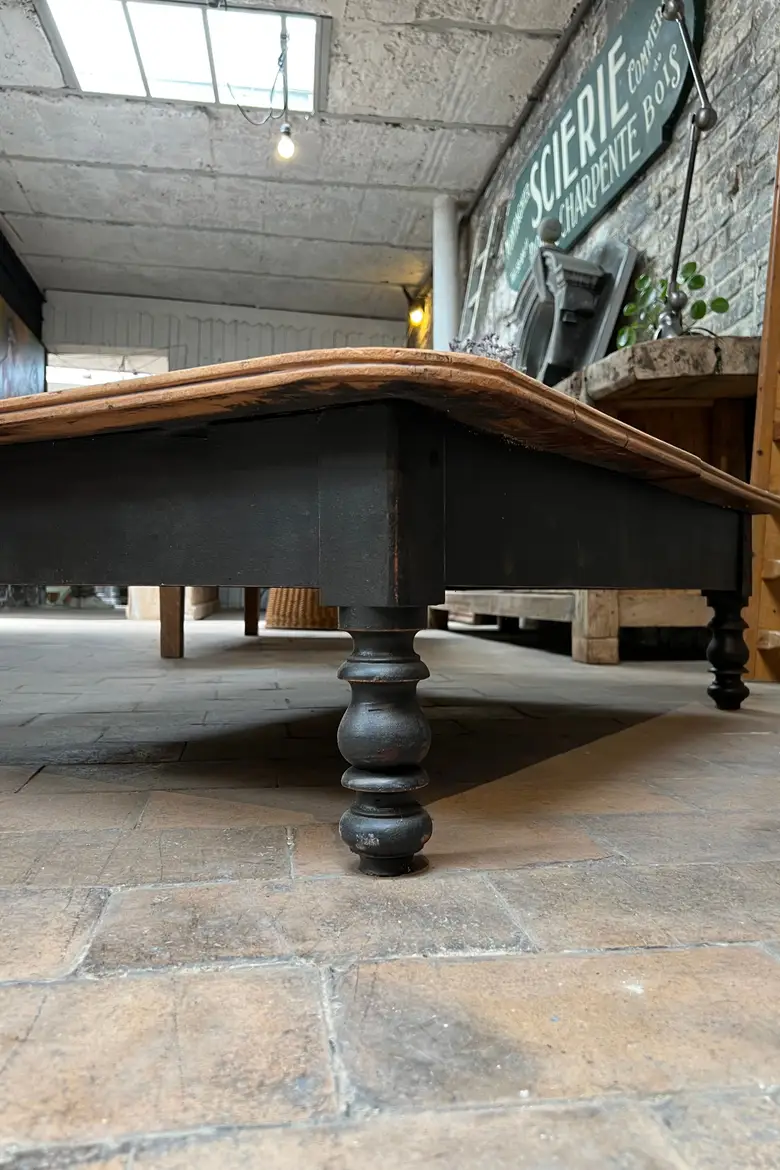 Table basse en acajou Début XXème