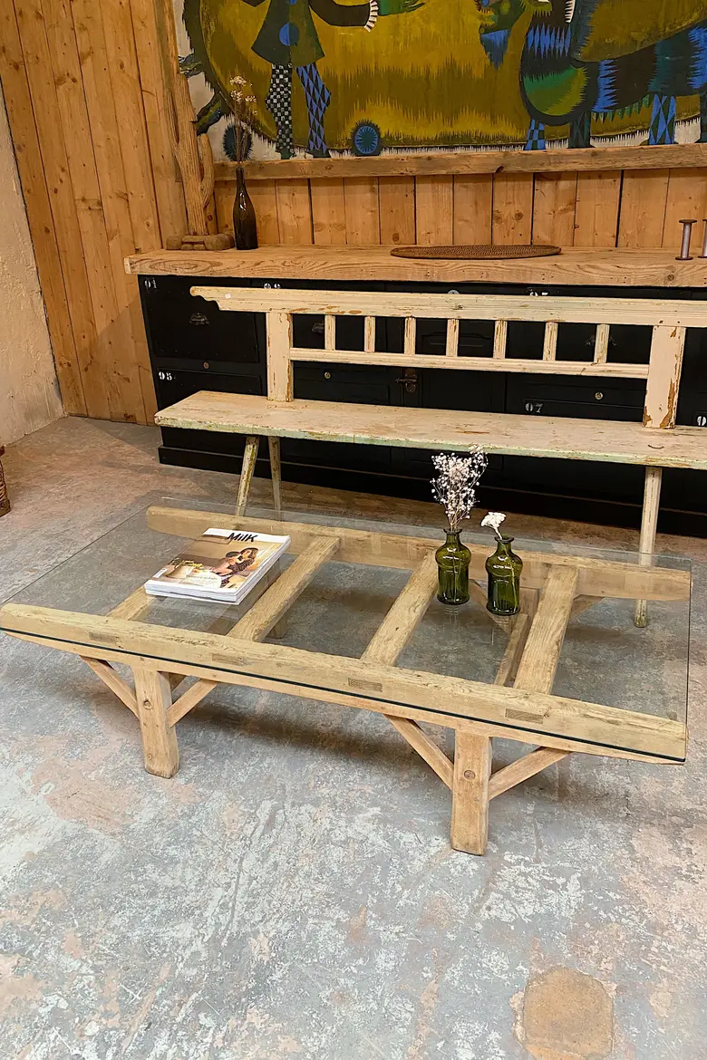 Table basse en bois et verre Début XXème