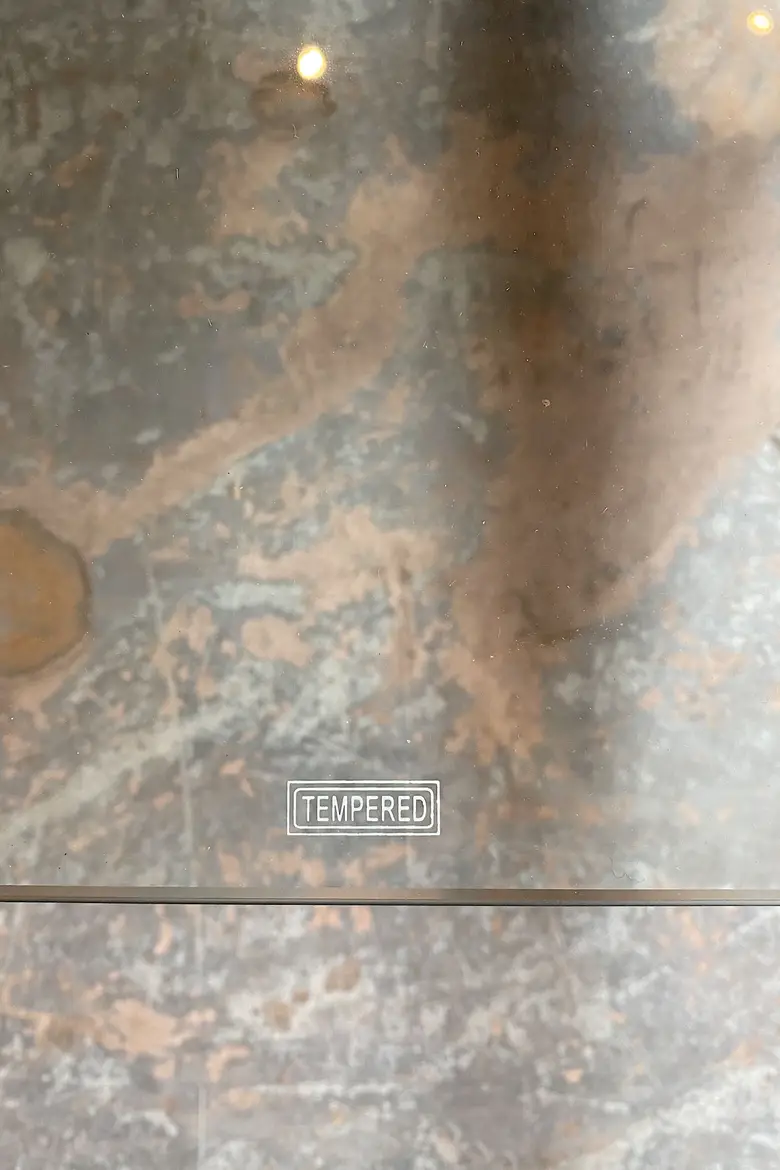 Table basse en bois et verre Début XXème