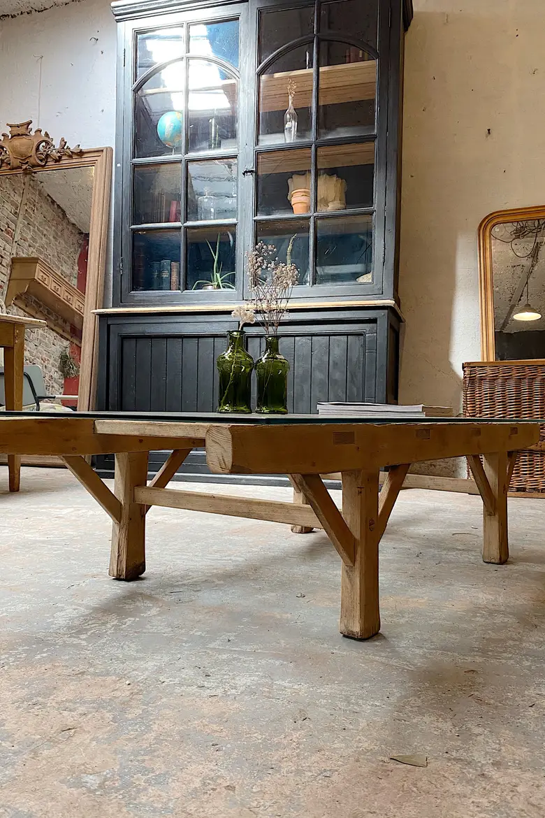 Table basse en bois et verre Début XXème