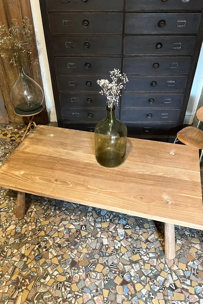 Table basse en châtaignier Début XXème