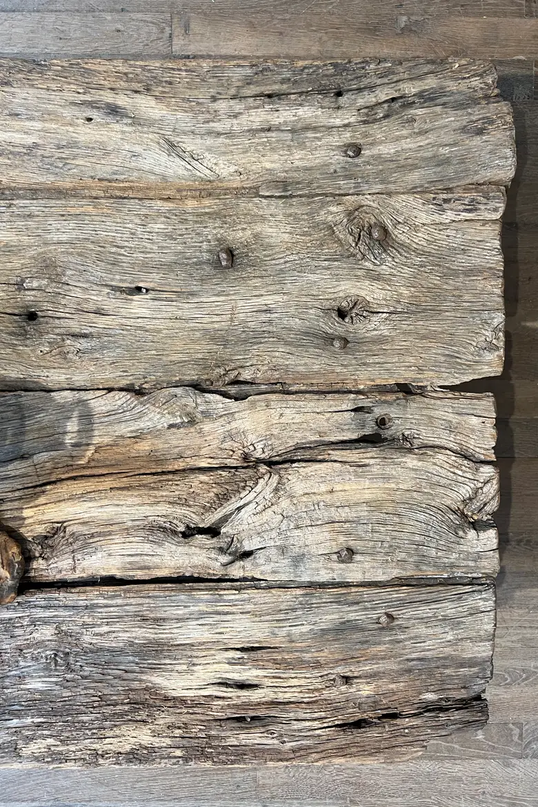 Table basse en chêne 17ème