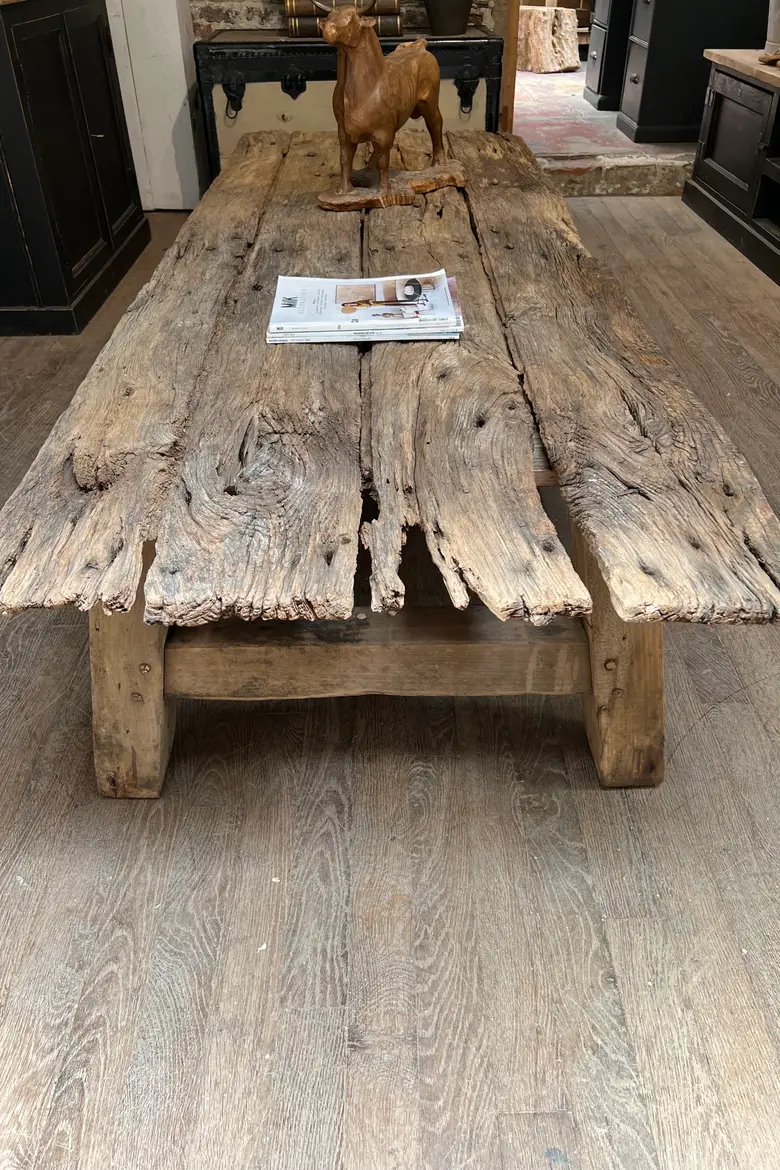 Table basse en chêne 17ème