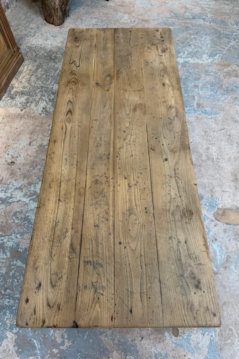 Table basse en chêne