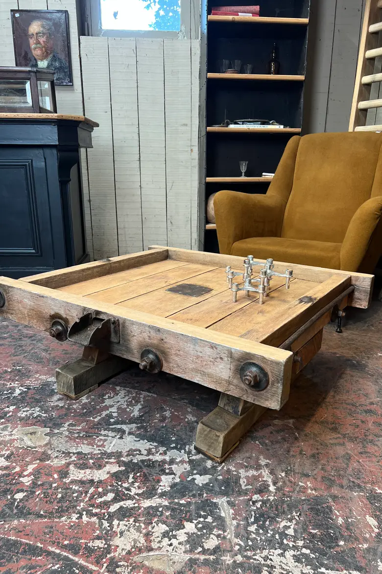 Table basse en chêne