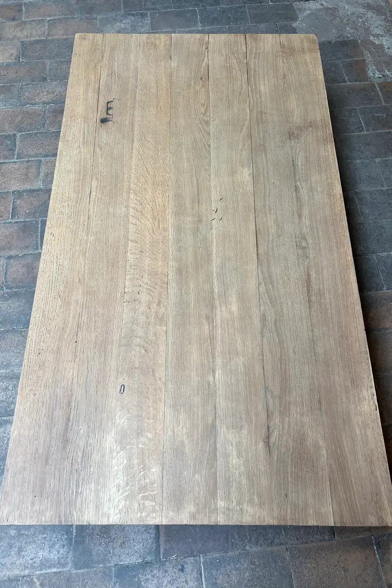 Table basse en chêne