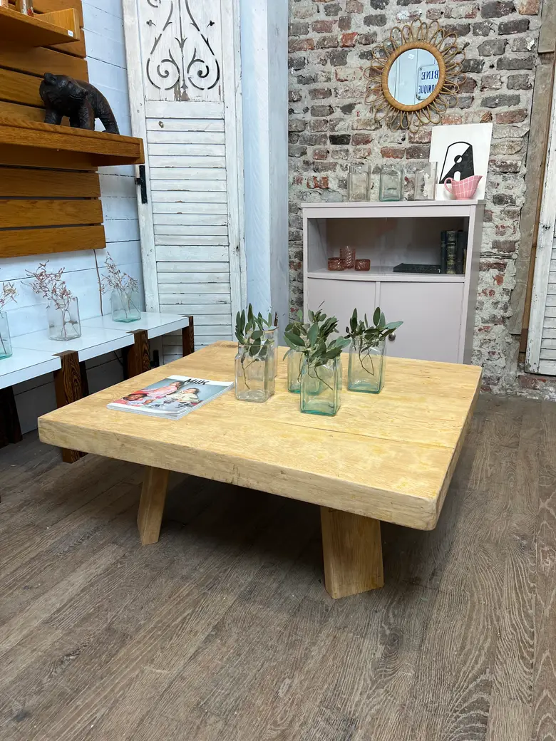 Table basse en chêne — Table basse en chêne