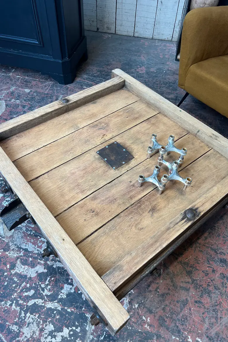 Table basse en chêne