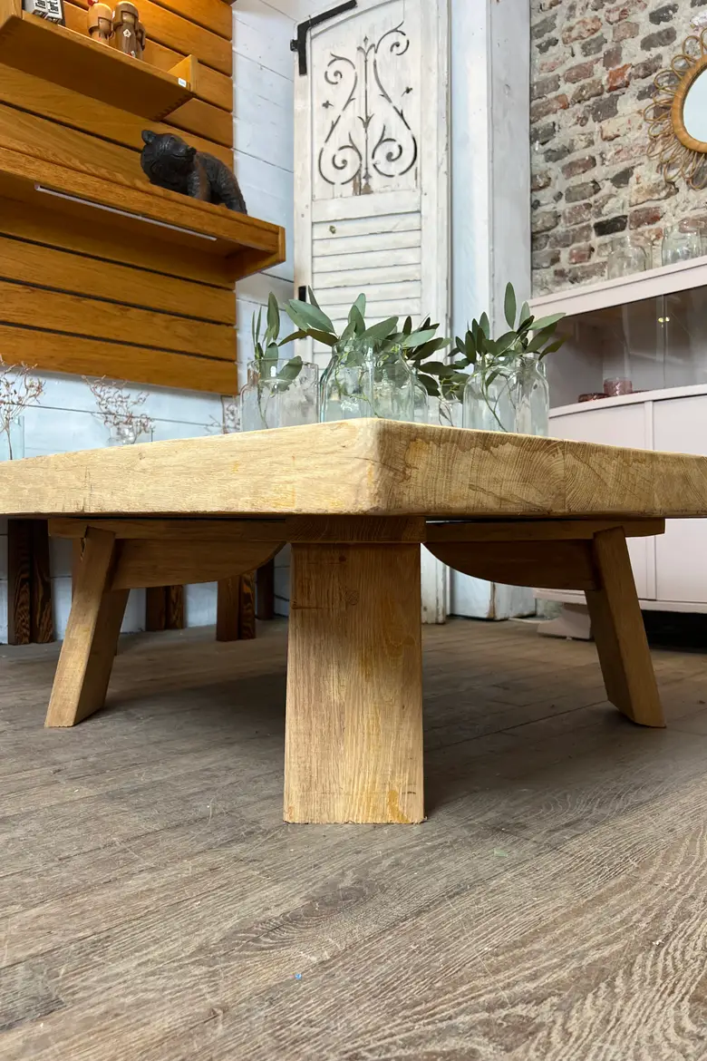 Table basse en chêne — Table basse en chêne