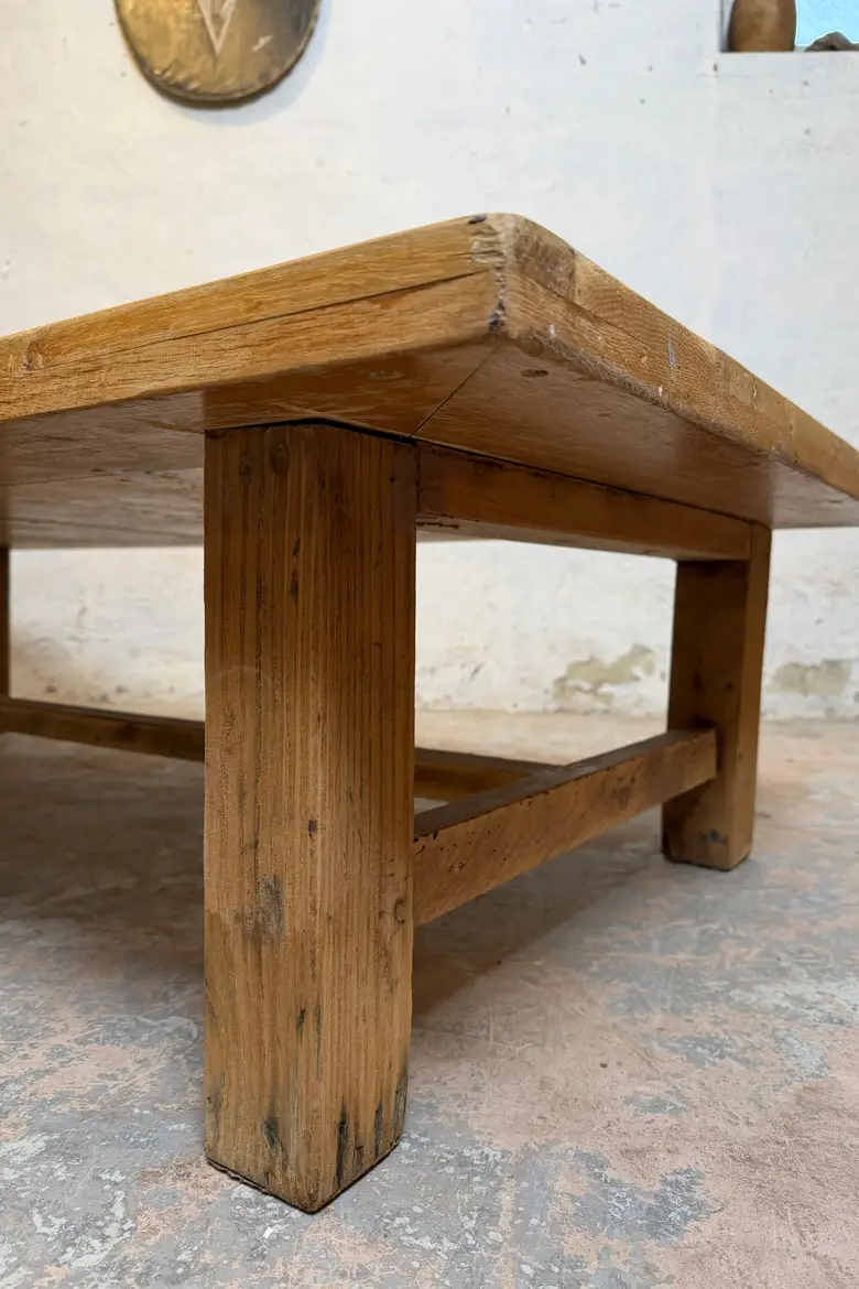 Table basse en chêne – années 50