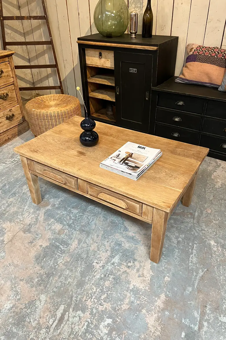 Table basse en chêne clair début 20e