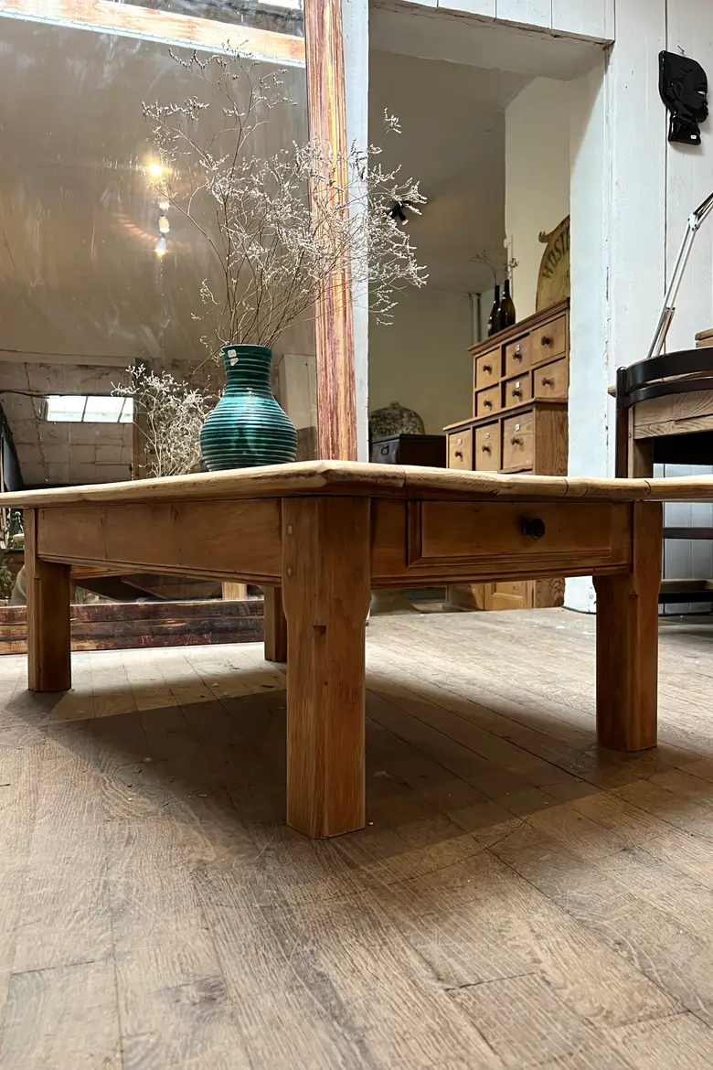 Table basse en chêne Début XXème