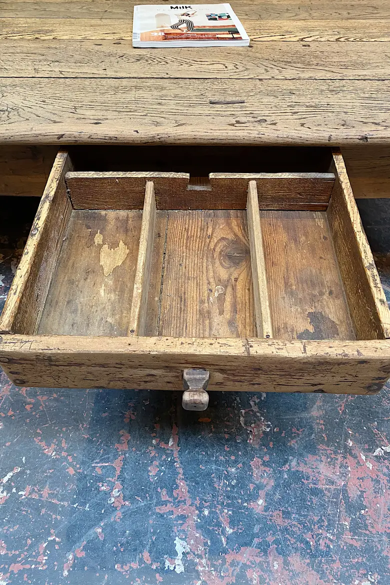 Table basse en chêne Début XXème