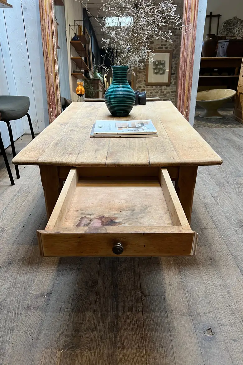 Table basse en chêne Début XXème