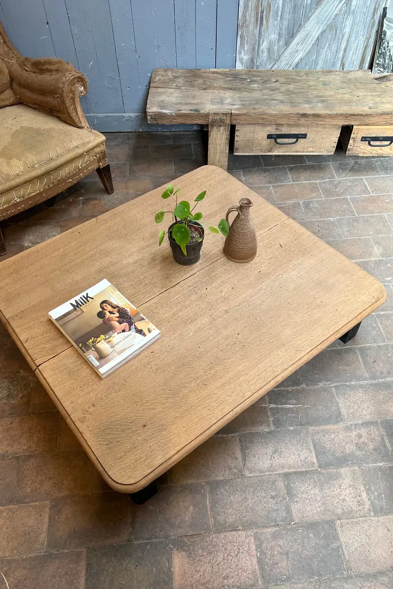 Table basse en chêne Début XXème