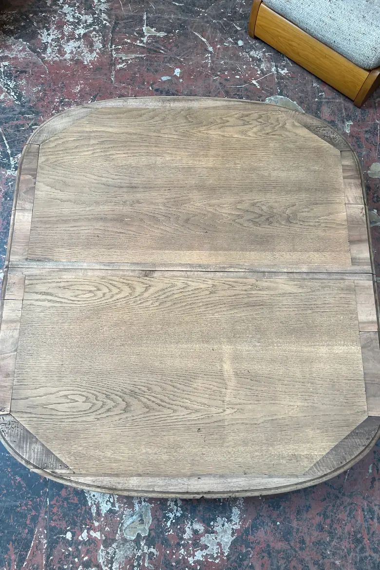 Table basse en chêne