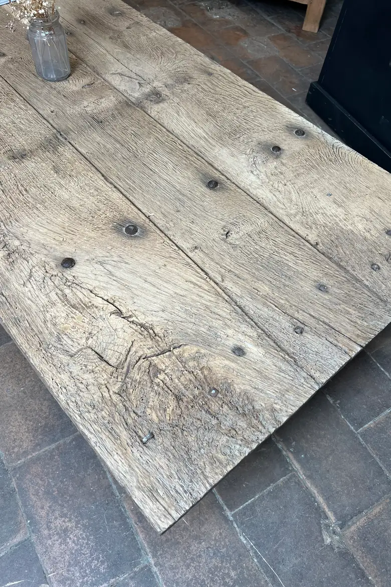Table basse en chêne
