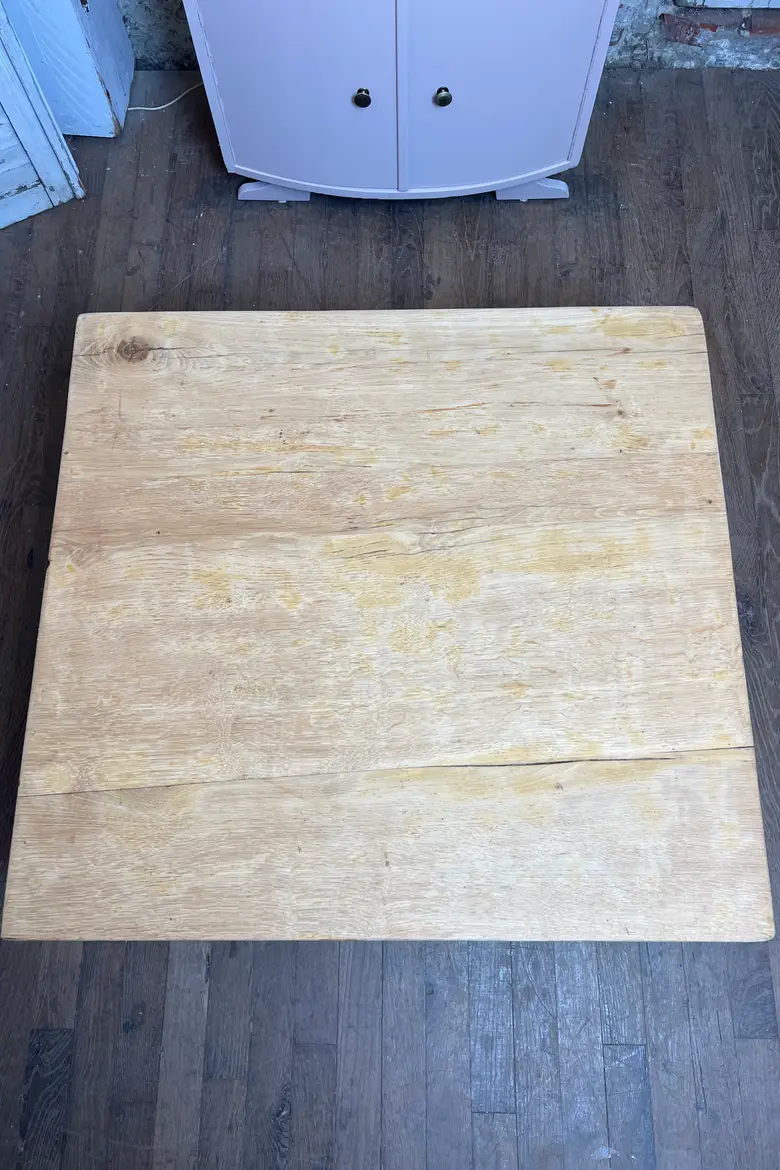 Table basse en chêne — Table basse en chêne