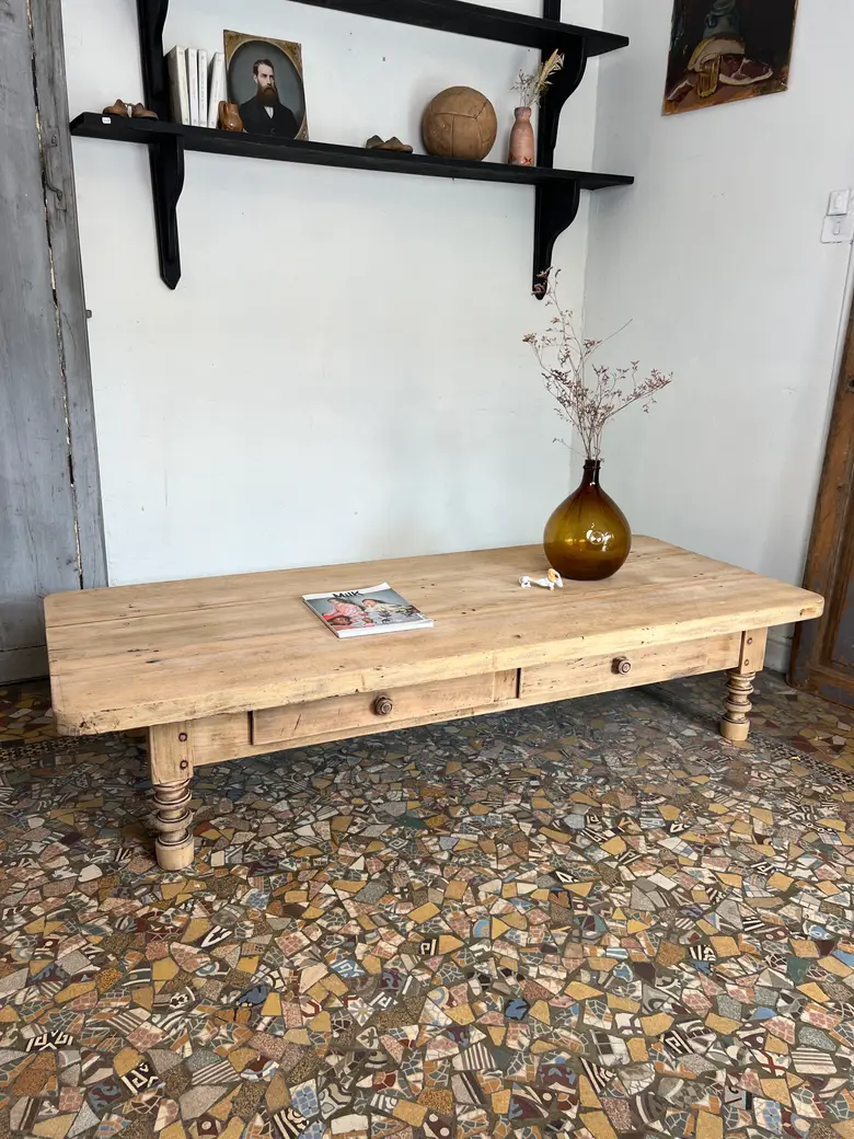 Table basse en hêtre