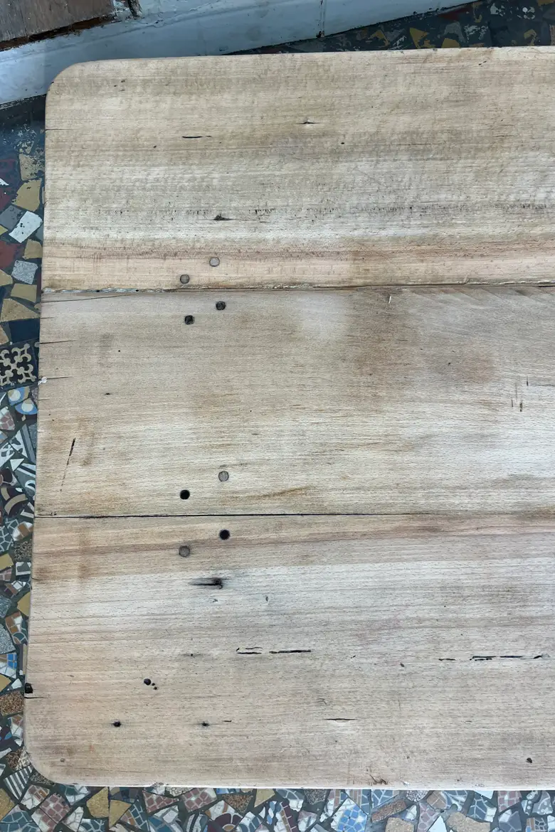 Table basse en hêtre