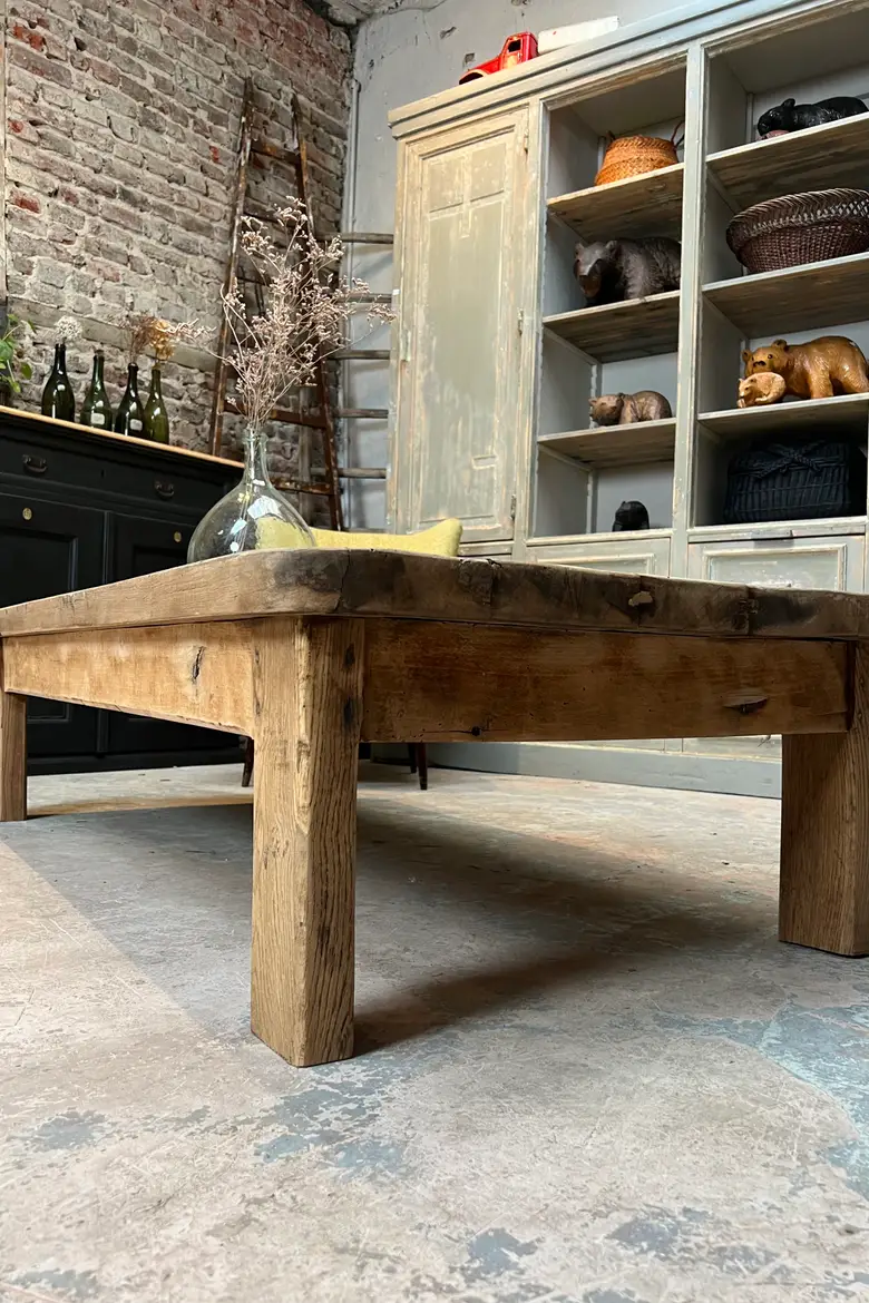 Table basse en hêtre Début XXème