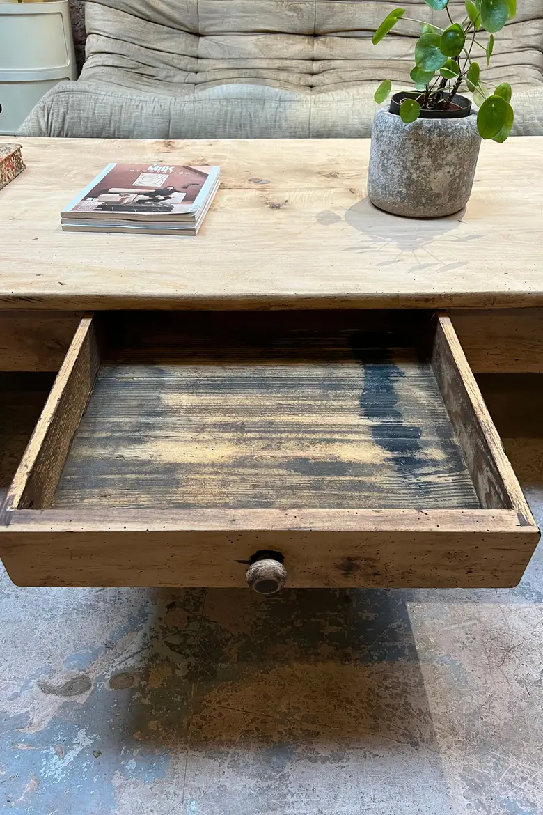 Table basse en hêtre Début XXème
