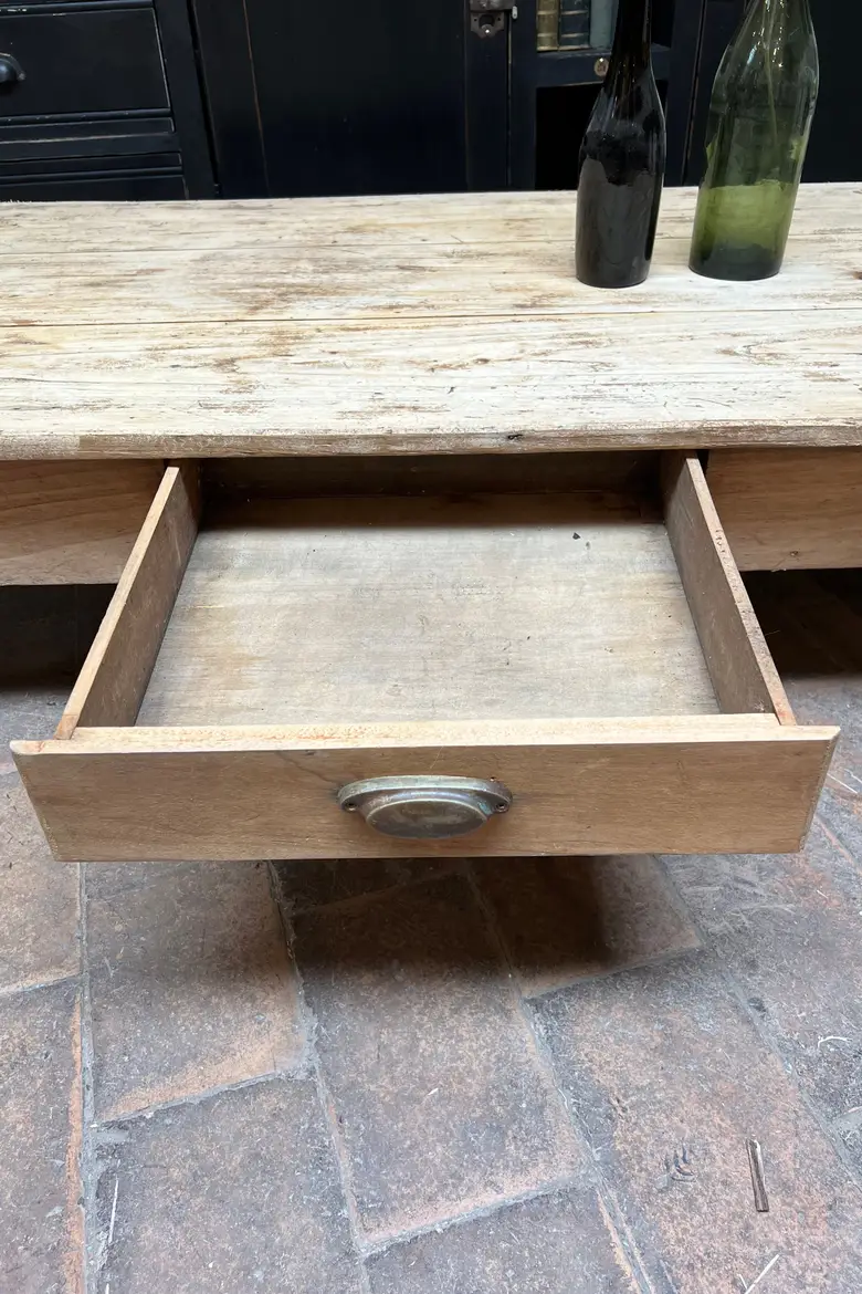 Table basse en hêtre Début XXème