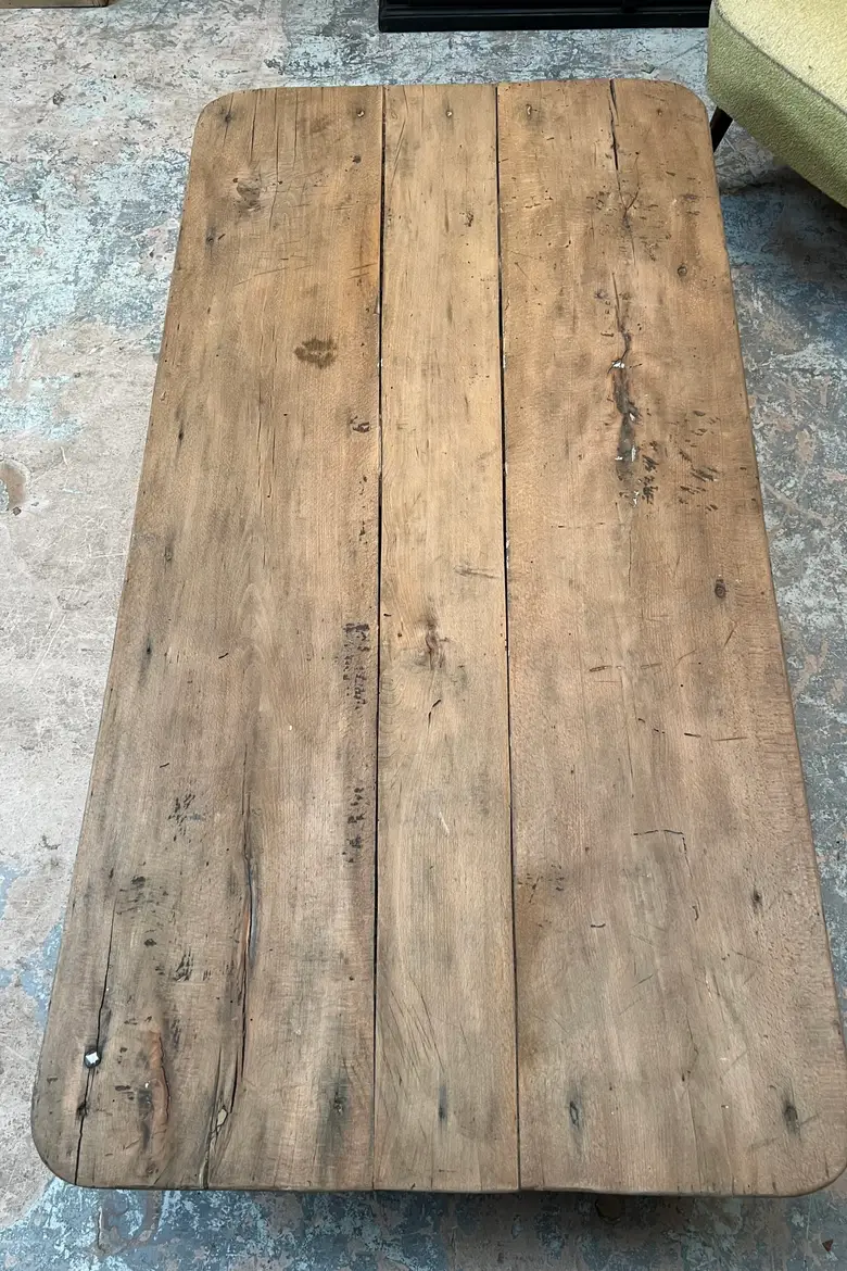 Table basse en hêtre Début XXème
