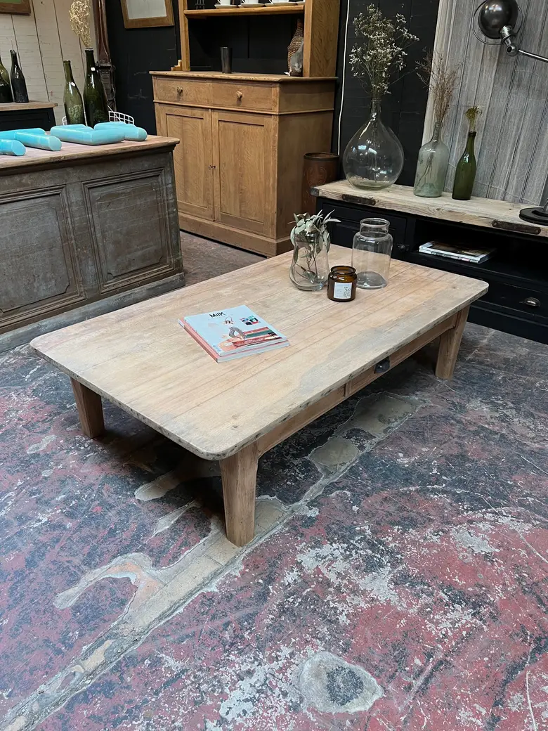 Table basse en hêtre Début XXème
